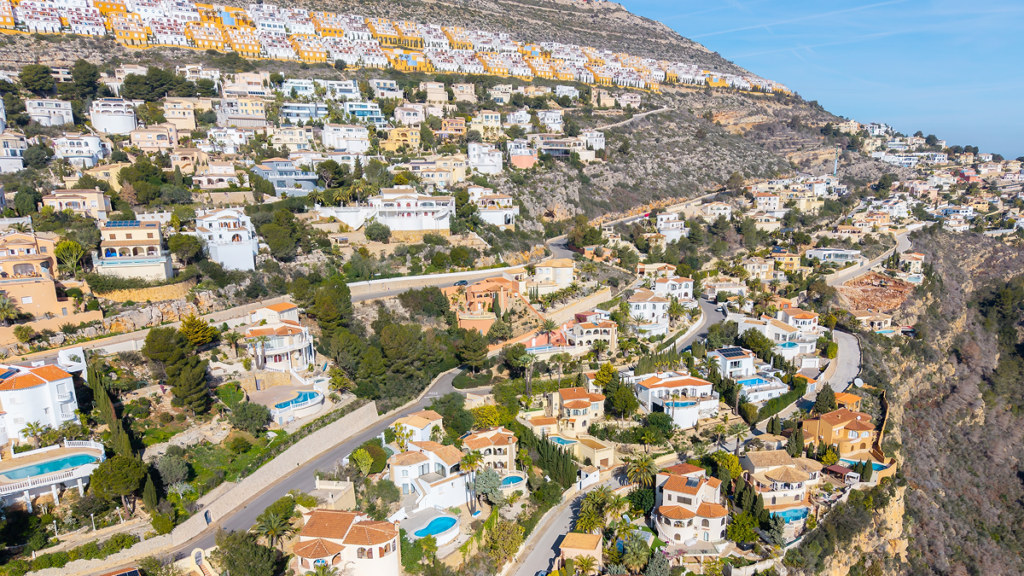 New EU law lets Spanish councils cap Airbnb and second homes: who’s protected and who isn’t