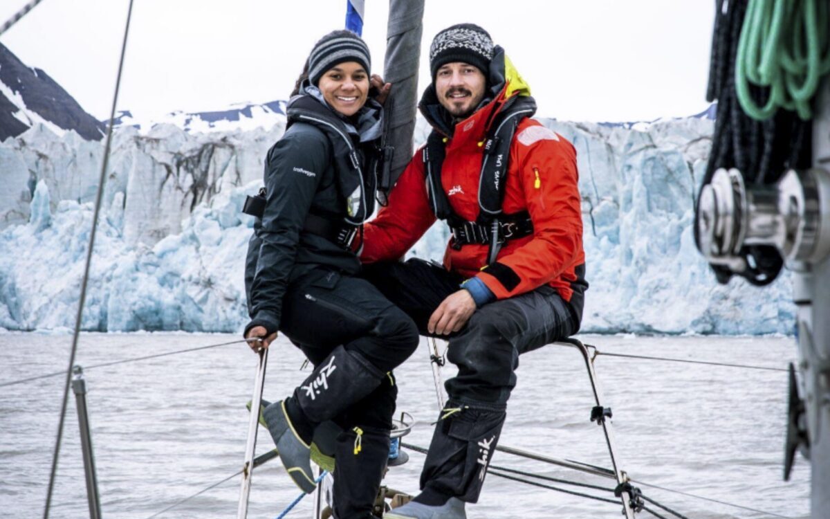 euroweeklynews.com - Adam Woodward - Couple who had never sailed before plan world circumnavigation in all-electric sailboat