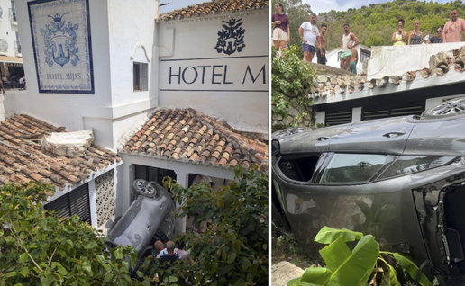 Car enters through the back door in Mijas.