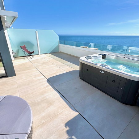 TOP251930 - BEST BEACHSIDE PENTHOUSE DEAL