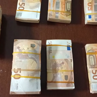 Guardia Civil discovers €100,000 hidden in surprising place during Spain road check