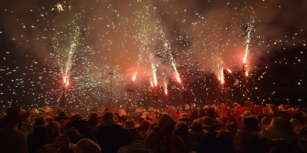 Young man seriously injured after firework explodes during Gata de Gorgos correfoc