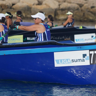 Dénia’s powerful pink paddle tribute brings breast cancer survivors together