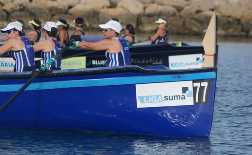 Dénia’s powerful pink paddle tribute brings breast cancer survivors together