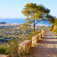 Teenage hikers were rescued from the Montgó park in Dénia
