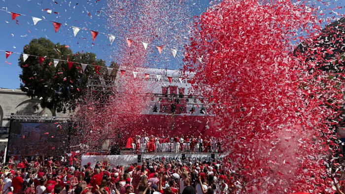 Red and white cover Casemates Square.