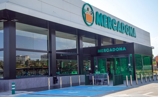 The entrance of Spanish supermarket Mercadona