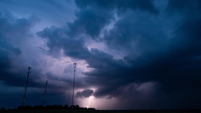 storms with lightning