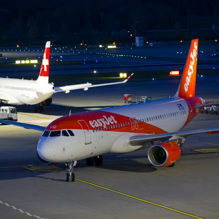 EasyJet flight arriving late.