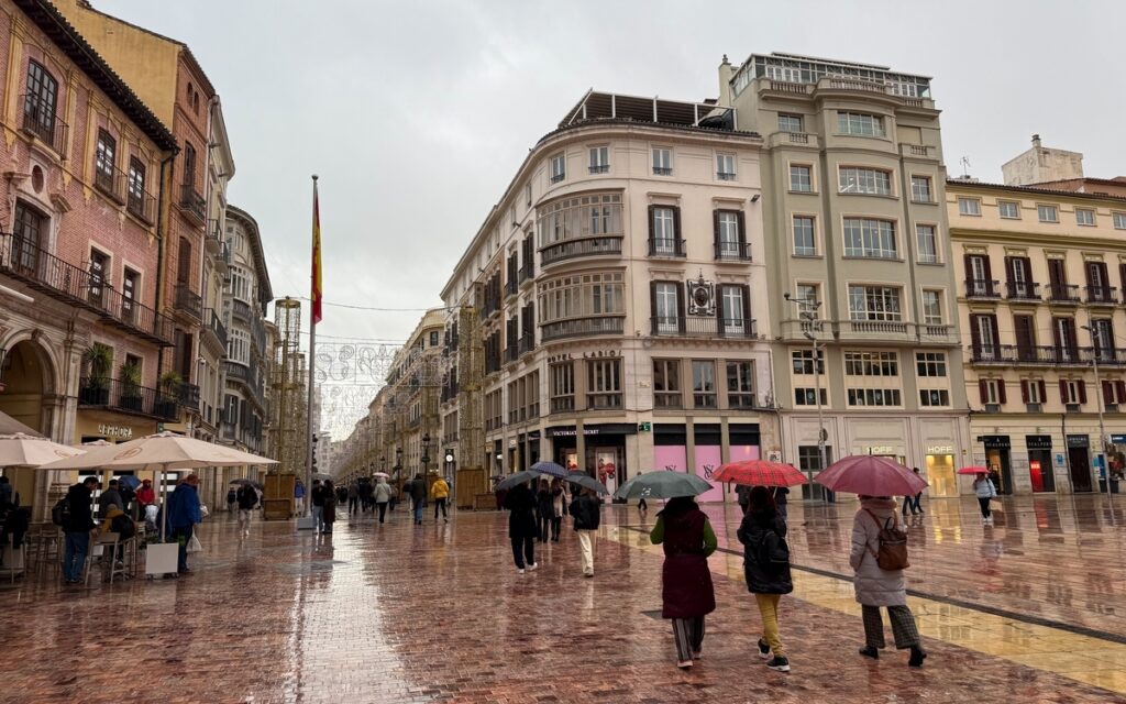 Heavy rain lines up for Malaga on Monday as storms drift toward Murcia, Alicante and the Balearics