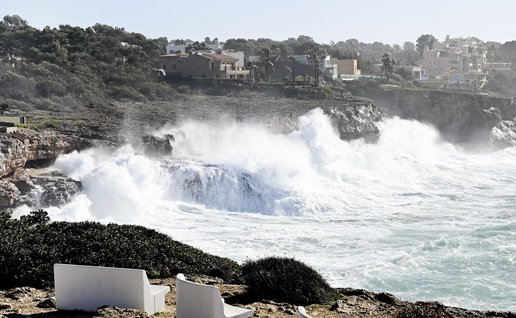 Storms hit Santa Ponsa, Mallorca.
