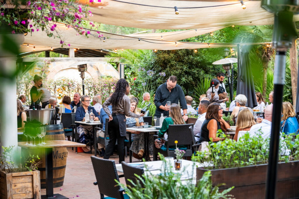 Discover Cascada Marbella and Le Patio: fine dining, live music and exclusive events