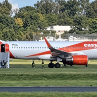 EasyJet flight stopped due to powerpack smoking as passengers evacuate by slides