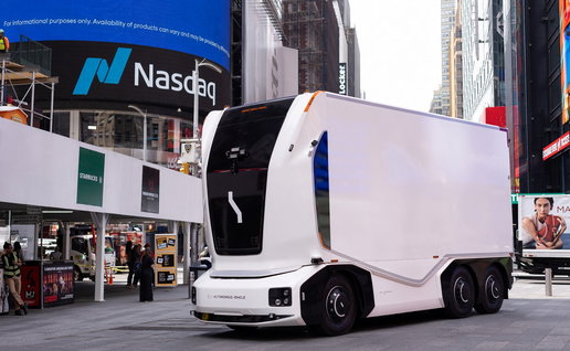 Einride driverless and cab-less delivery truck