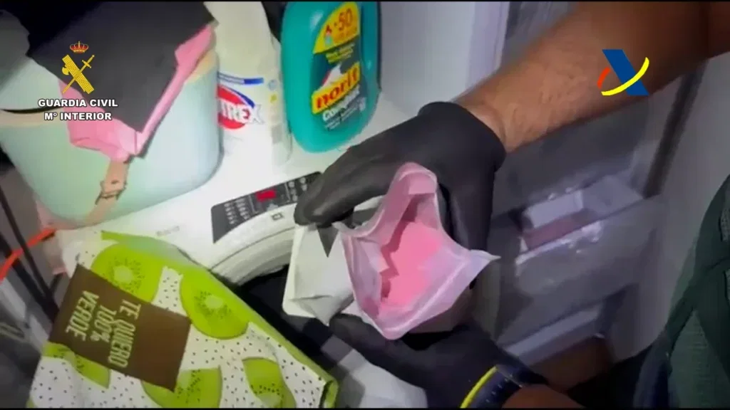 Guardia Civil seizes more than 5 kilos of pink cocaine in major drugs bust