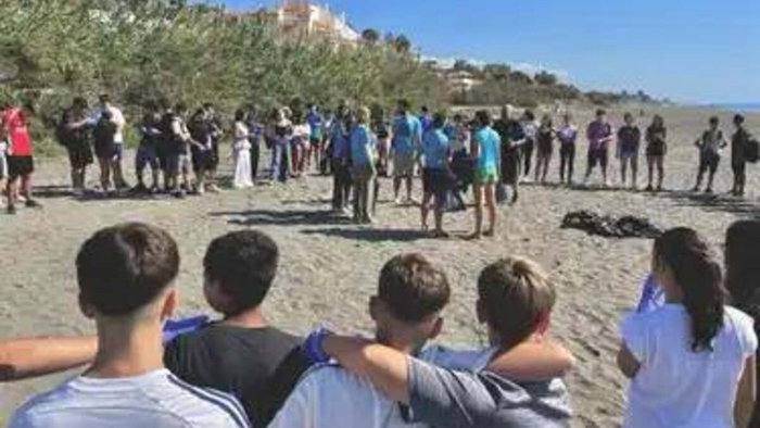 students take part in Beach clean up Velez malaga