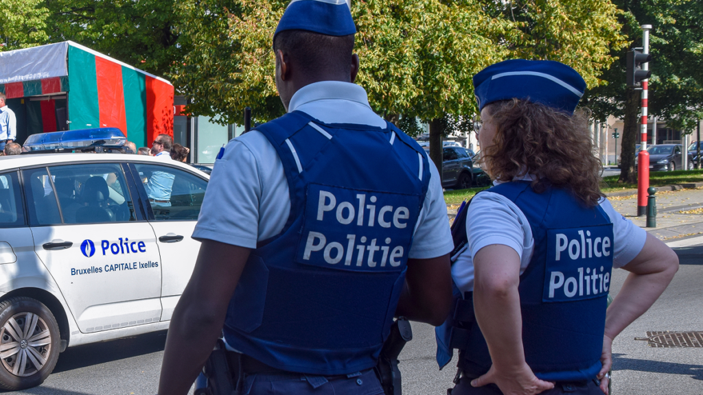 Man with underpants on his head tries to rob Belgian supermarket, then flees in a stolen hearse