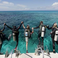 Divers.