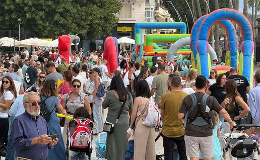 Estepona lives its streets
