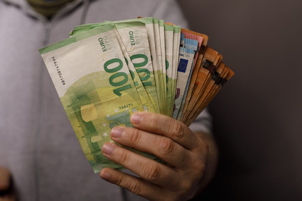 Spain’s new €150,000 investment account promises tax breaks, but there is a catch