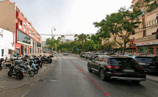 road that divides Fuengirola and Mijas