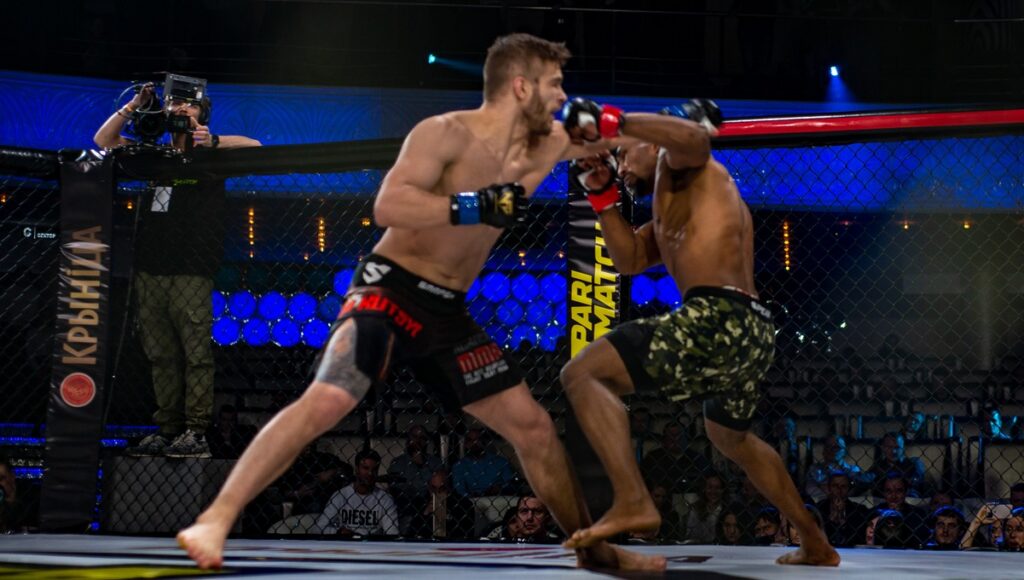 Fight night comes to Torremolinos, 10 MMA bouts, one roaring crowd and tickets for just €24.90
