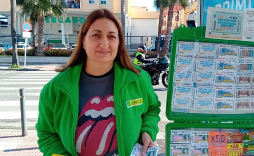 Silvia Sanchez ONCE seller