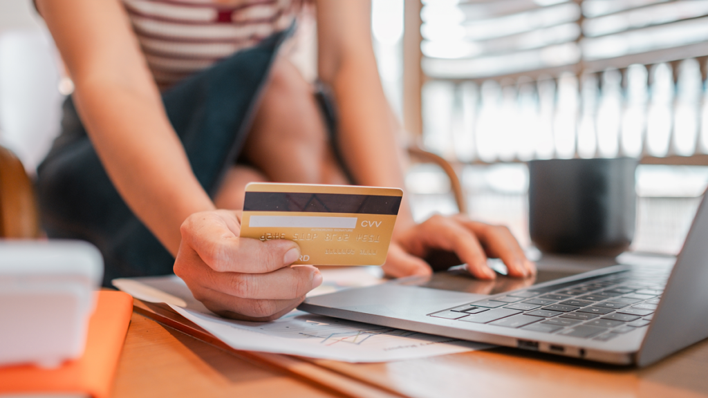 Online shopping in Spain faces new EU charge as €2 parcel fee begins November 1