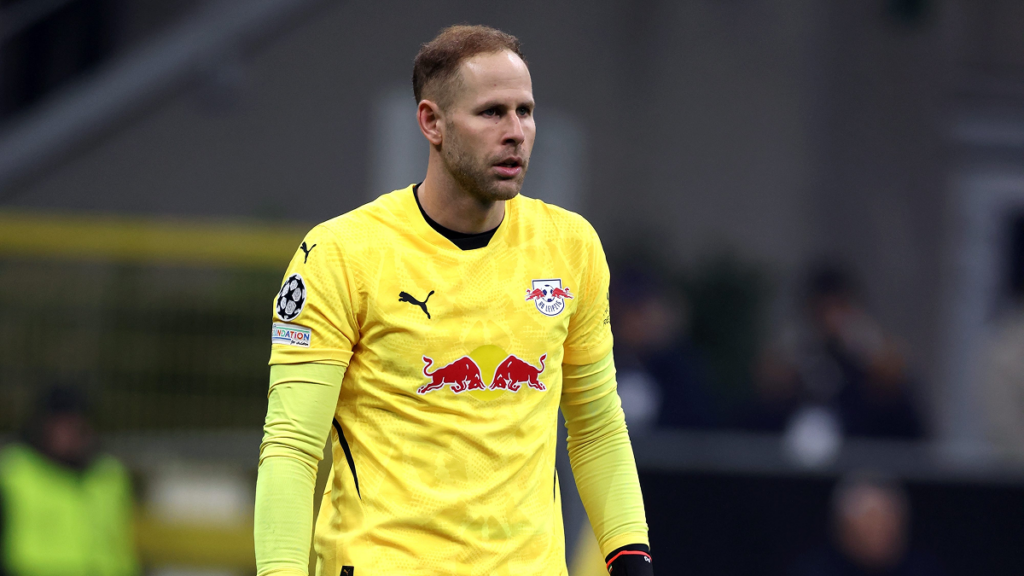 Armed robbers break into ex-Liverpool goalkeeper’s home near Valencia with his family inside