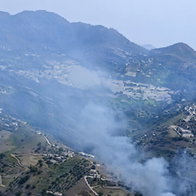 Archez fire confines Competa residents.