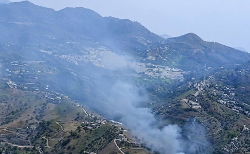 Archez fire confines Competa residents.