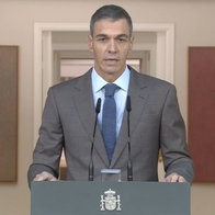 Pedro Sánchez speaking from Moncloa.