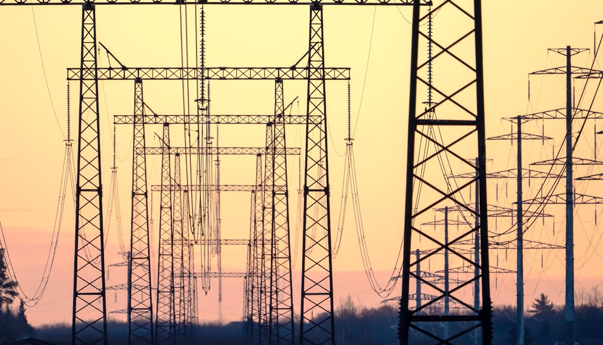 euroweeklynews.com - Farah Mokrani - Spain electricity prices surge 182%