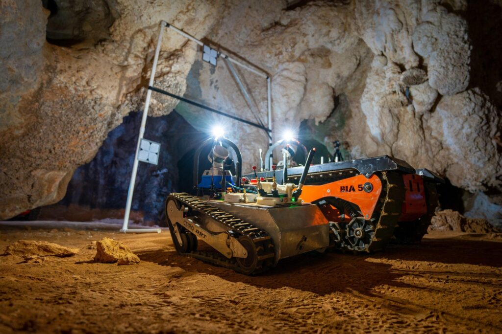 Malaga cave helps robots learn to navigate underground in Rincon