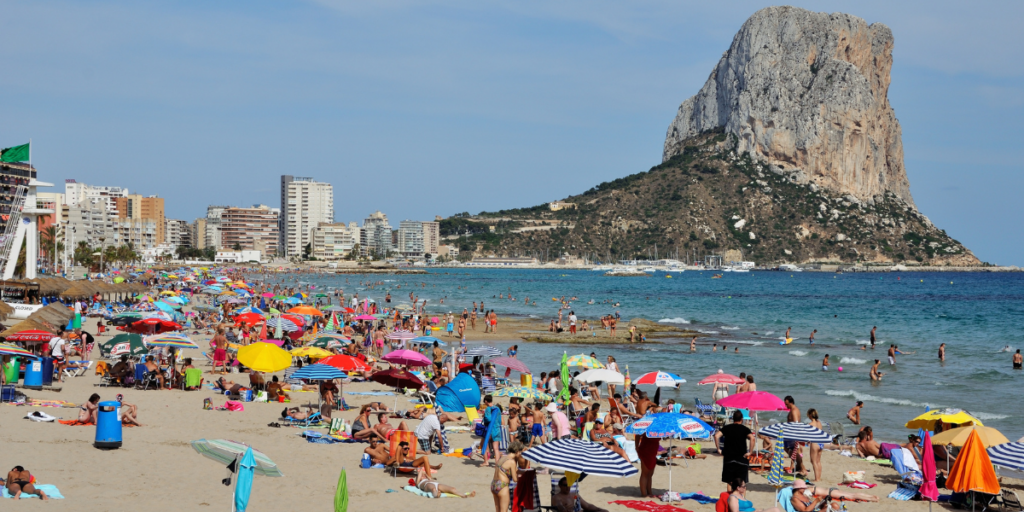 Calpe beach rescue: Two holidaymaker heroes help save woman, 80, from drowning