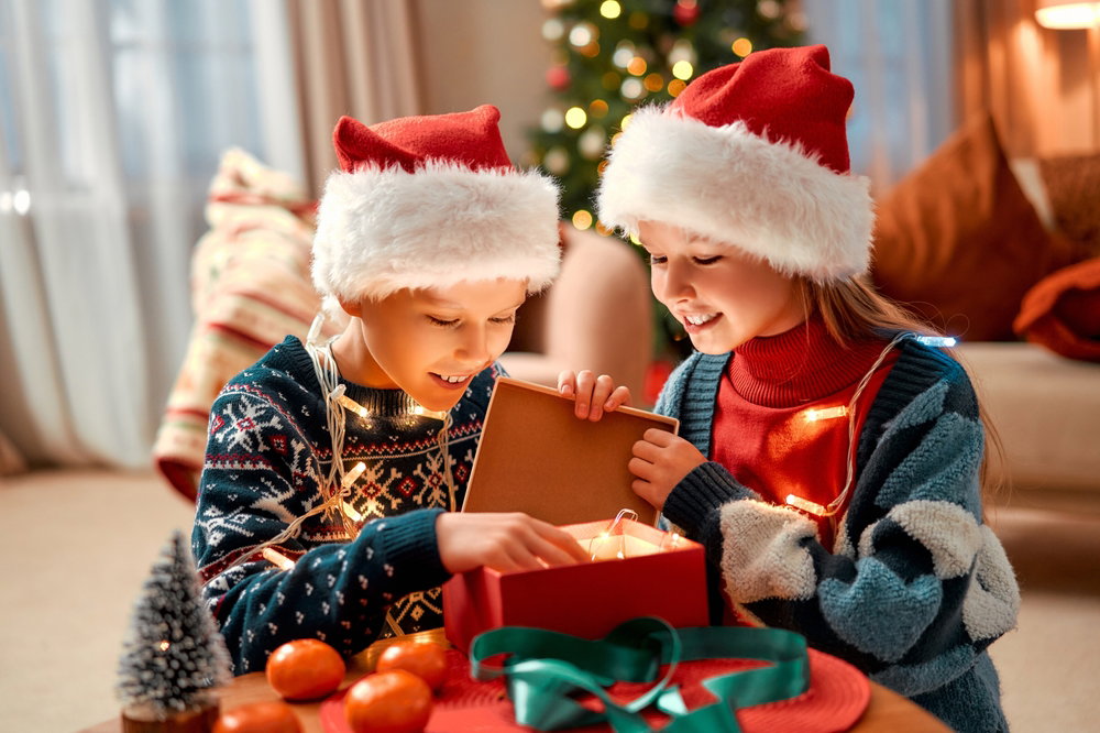 Costa Blanca Christmas appeal brings communities together to provide presents for children in care