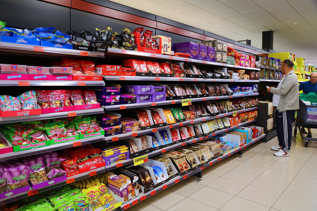 Supermarkets open in Spain on October 12