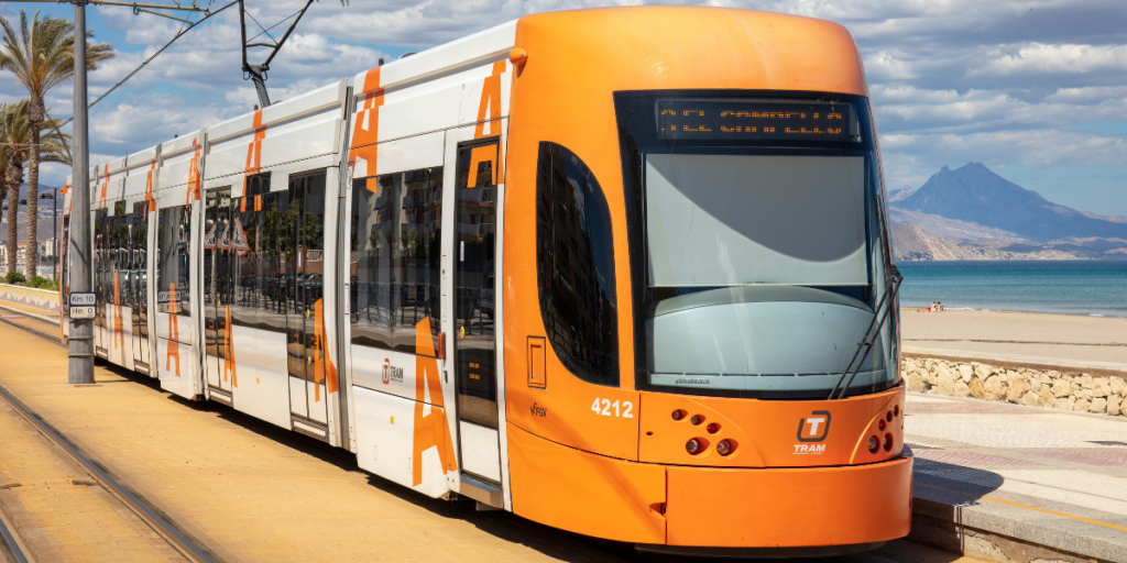 Alicante TRAM shake-up as single tickets rise to €2 and new monthly passes launch