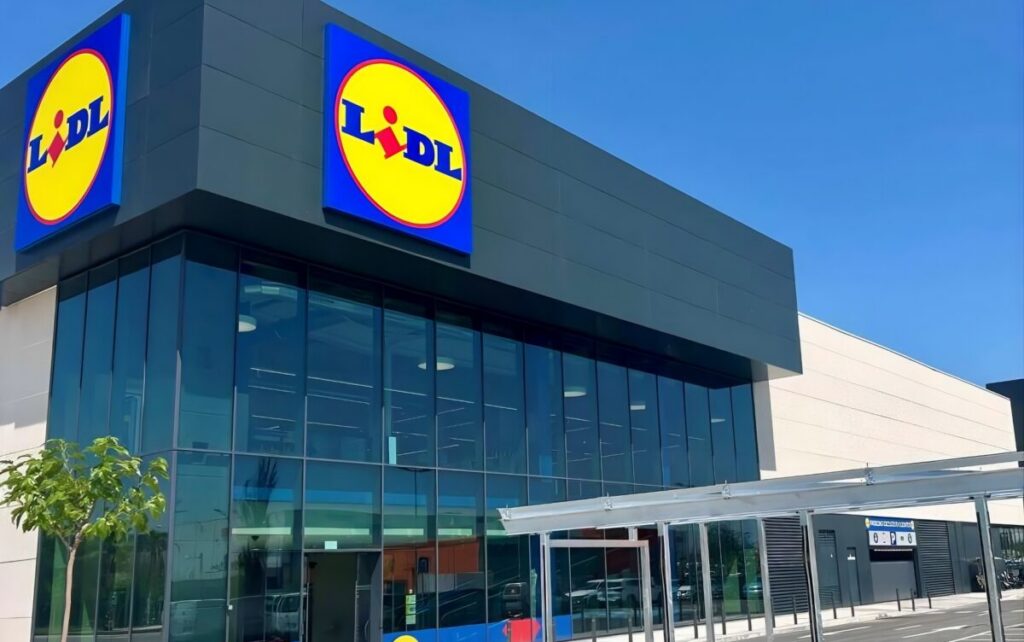Lidl opens new supermarket in Velez-Malaga with nearly 100 parking spaces