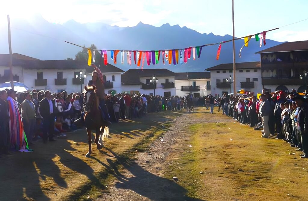 Almuñecar gets ready for traditional horse-ribbon race